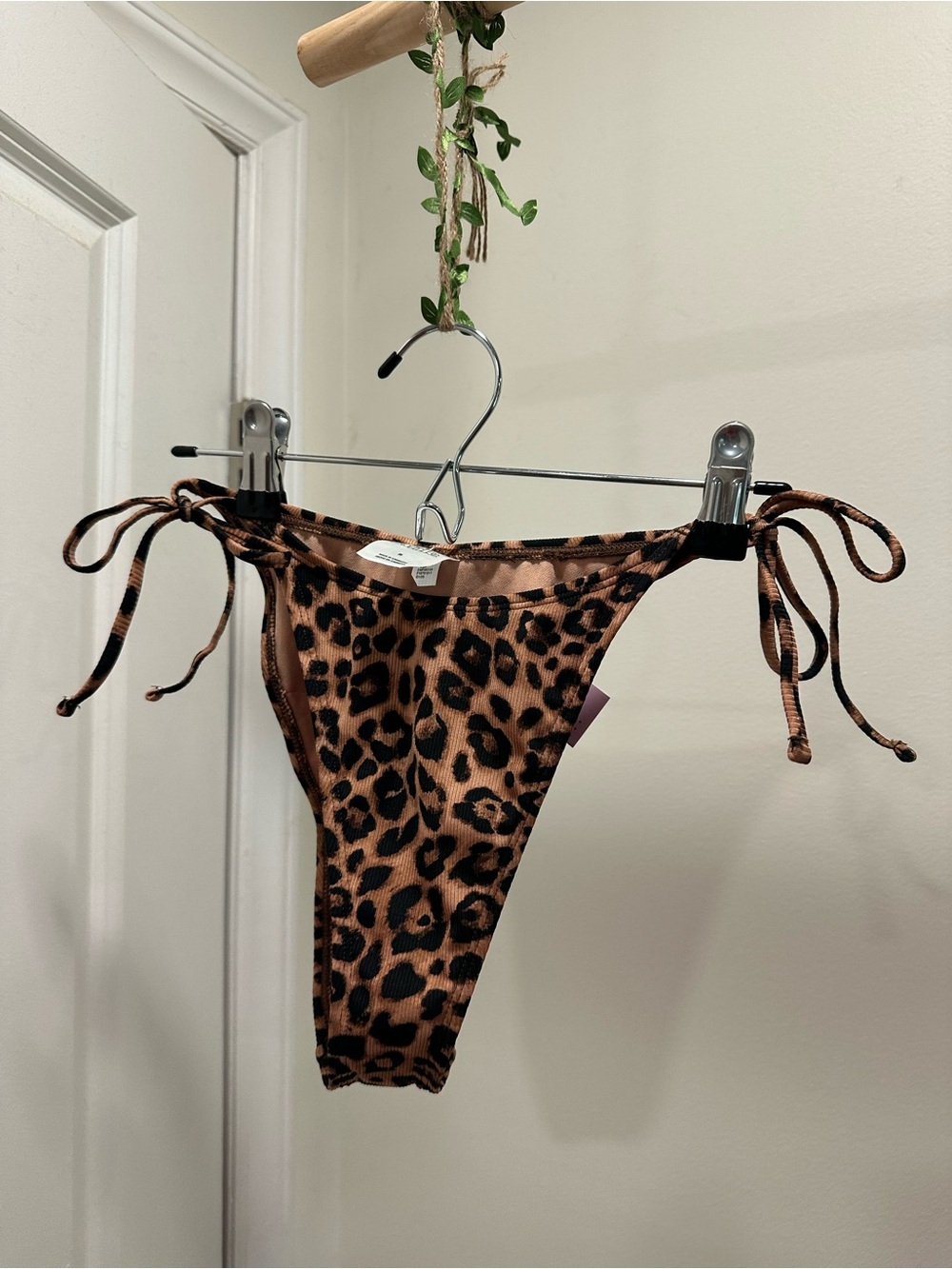 Super Cheeky Leopard print string bikini bottoms